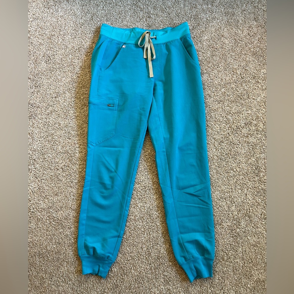 Figs Jogger Style Scrub Pants